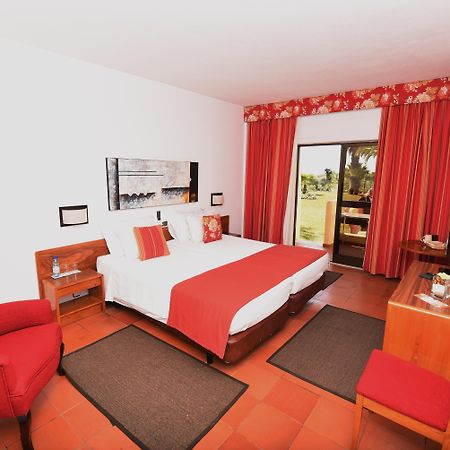 Praia Da Lota Resort - Beachfront Hotel Manta Rota Luaran gambar