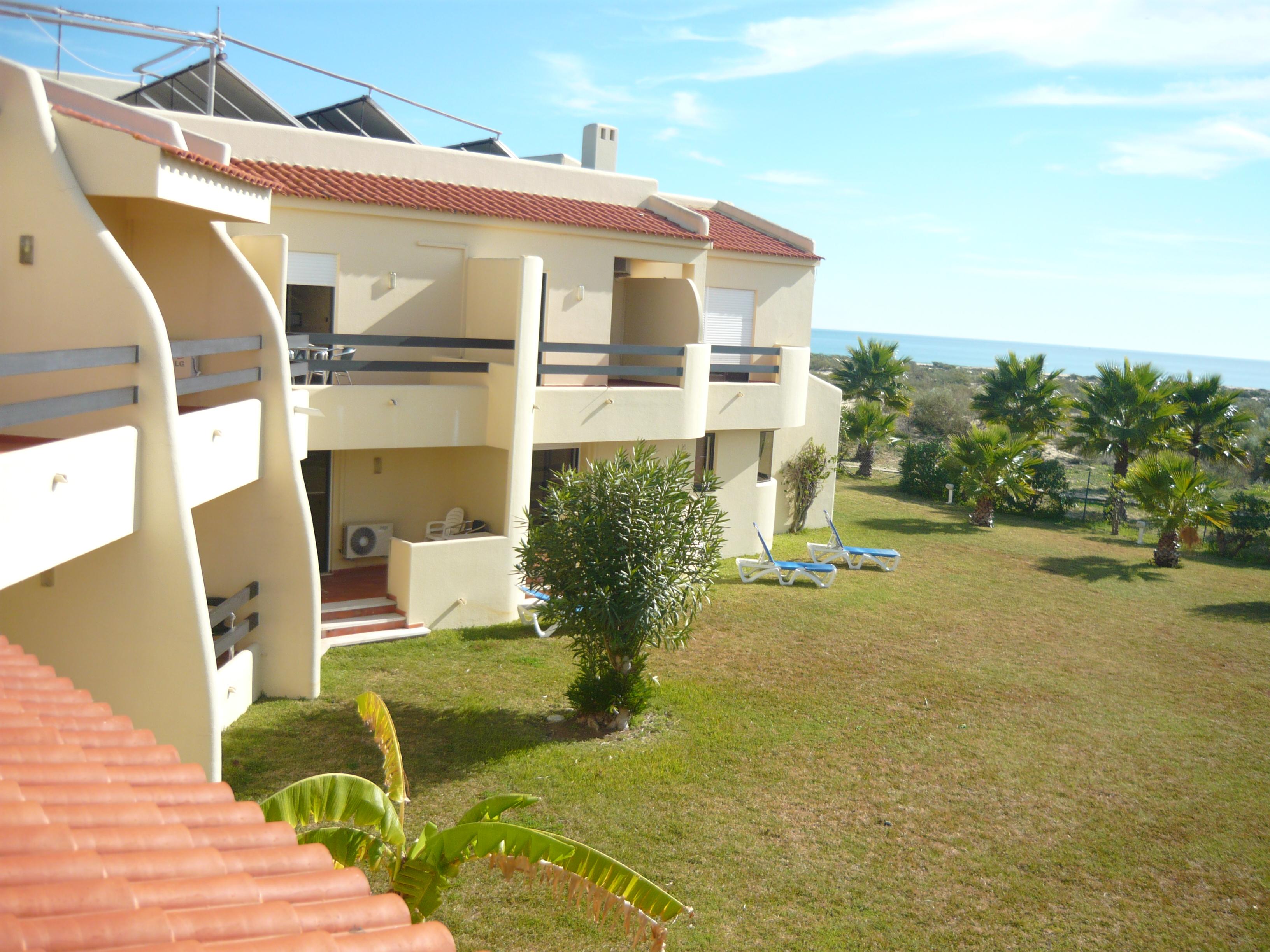 Praia Da Lota Resort - Beachfront Hotel Manta Rota Luaran gambar