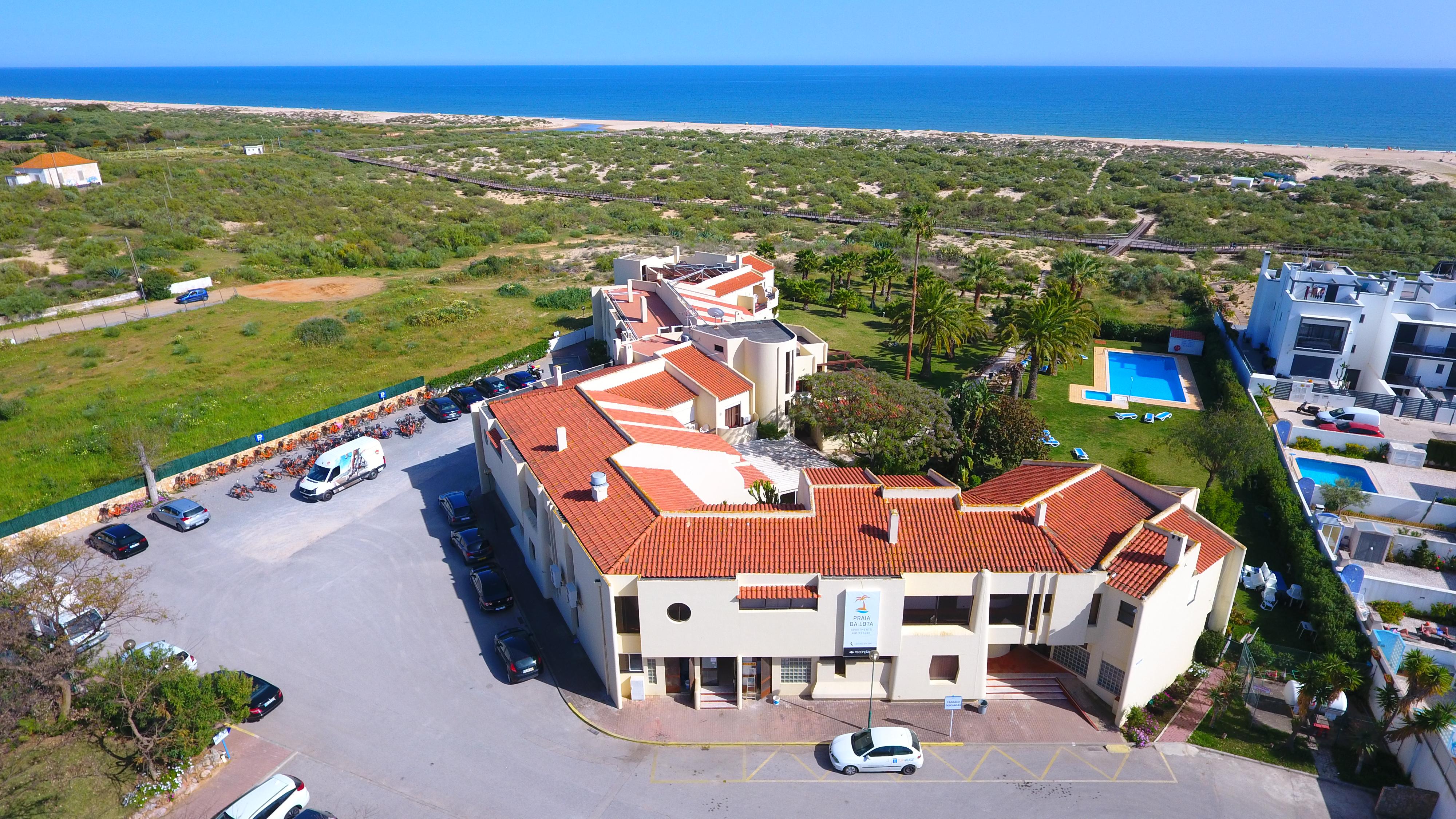 Praia Da Lota Resort - Beachfront Hotel Manta Rota Luaran gambar