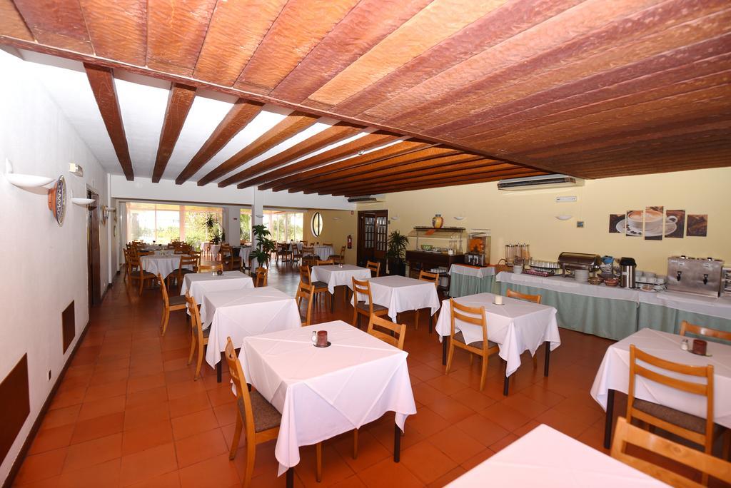 Praia Da Lota Resort - Beachfront Hotel Manta Rota Luaran gambar