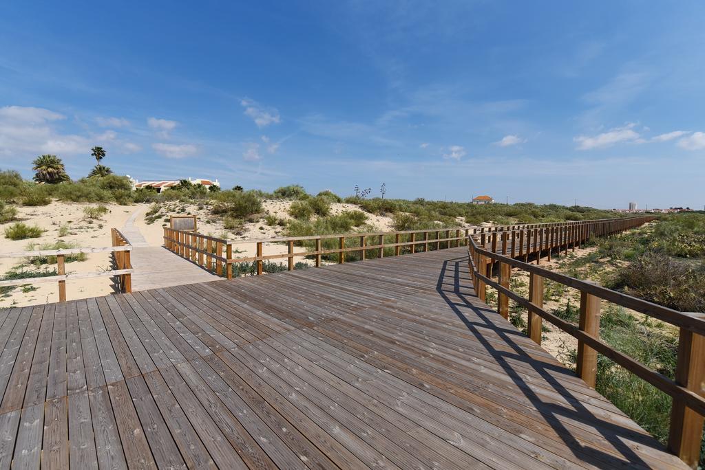 Praia Da Lota Resort - Beachfront Hotel Manta Rota Luaran gambar